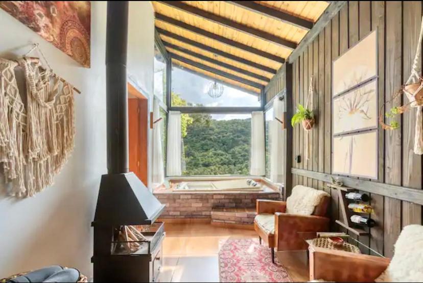 Cabana Sassafras Com Hidromassagem Alfredo Wagner Eksteriør bilde